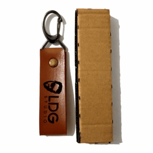 chaveiro couro sintético personalizado a laser